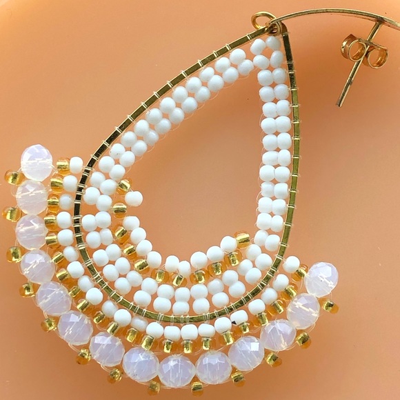 Gold teardrop earrings with white & gold beads - Picture 5 of 9